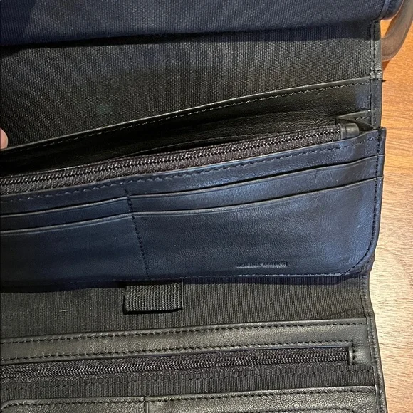 Fossil Black Leather Crossbody Bag - Picture 5 of 14